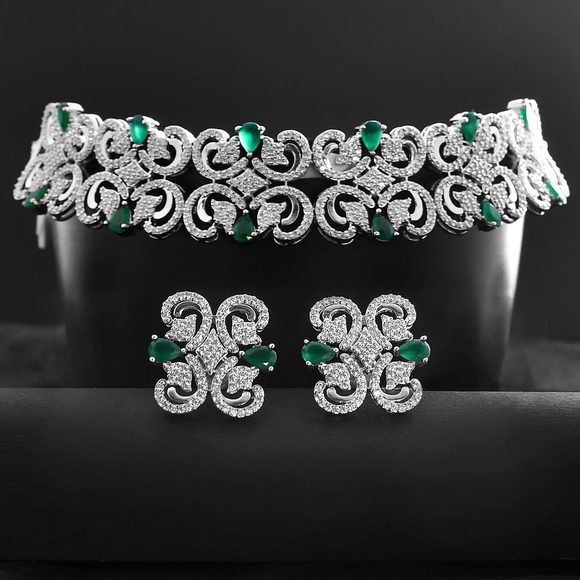 Taj Jahan Necklace Set, Regal Design